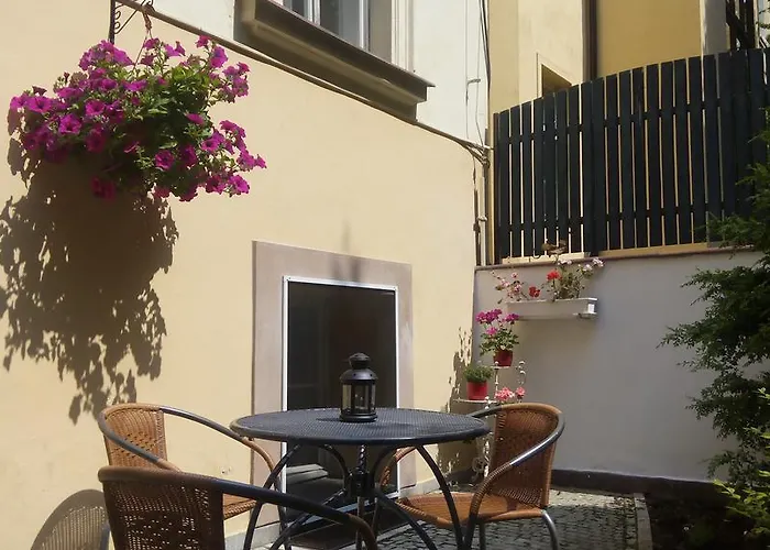 Malá Strana 4*