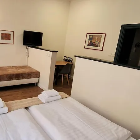 Mala Strana Ξενοδοχείο 4*