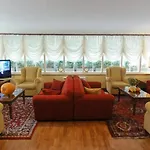 فندق مالا سترانا