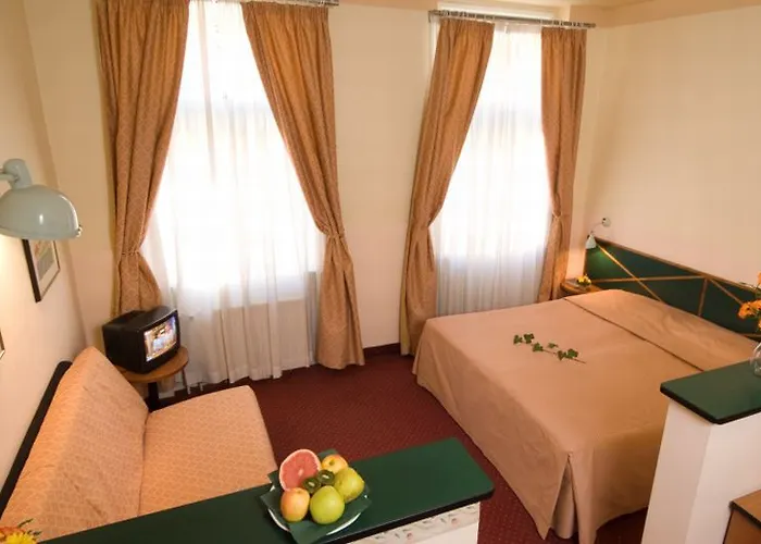 Mala Strana Hotell